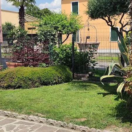 Deluxe Ground Floor Venice/treviso Park Apartment